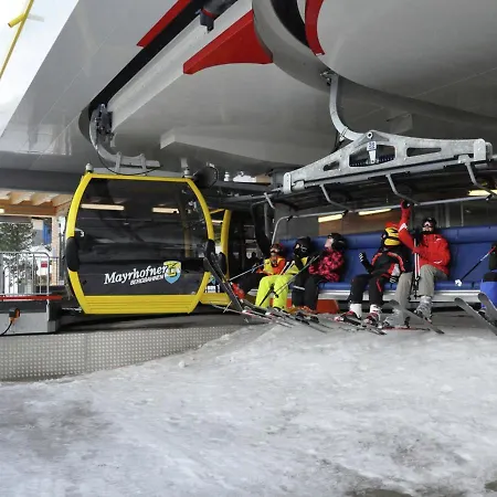 In Near Lifts Apartman *