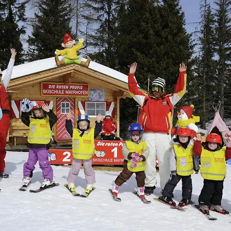 In Near Lifts * مايرهوفن